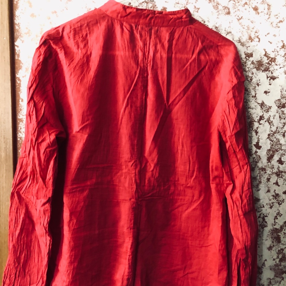 🌺 Blouse, Krinkly with sequins NWOT (never worn) - Picture 5 of 16